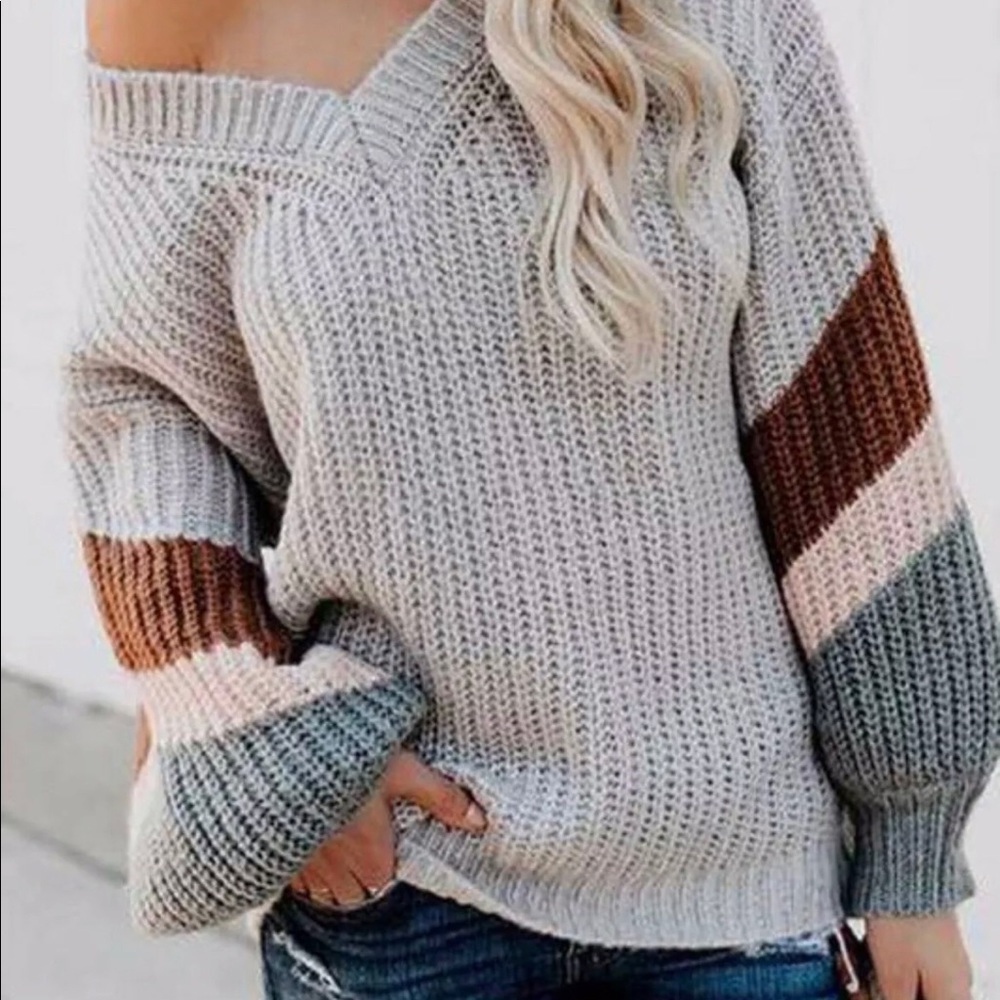 New Cozy Women’s V-neck Sweater Striped Sweater L